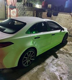 تۆیۆتا کۆرۆلا